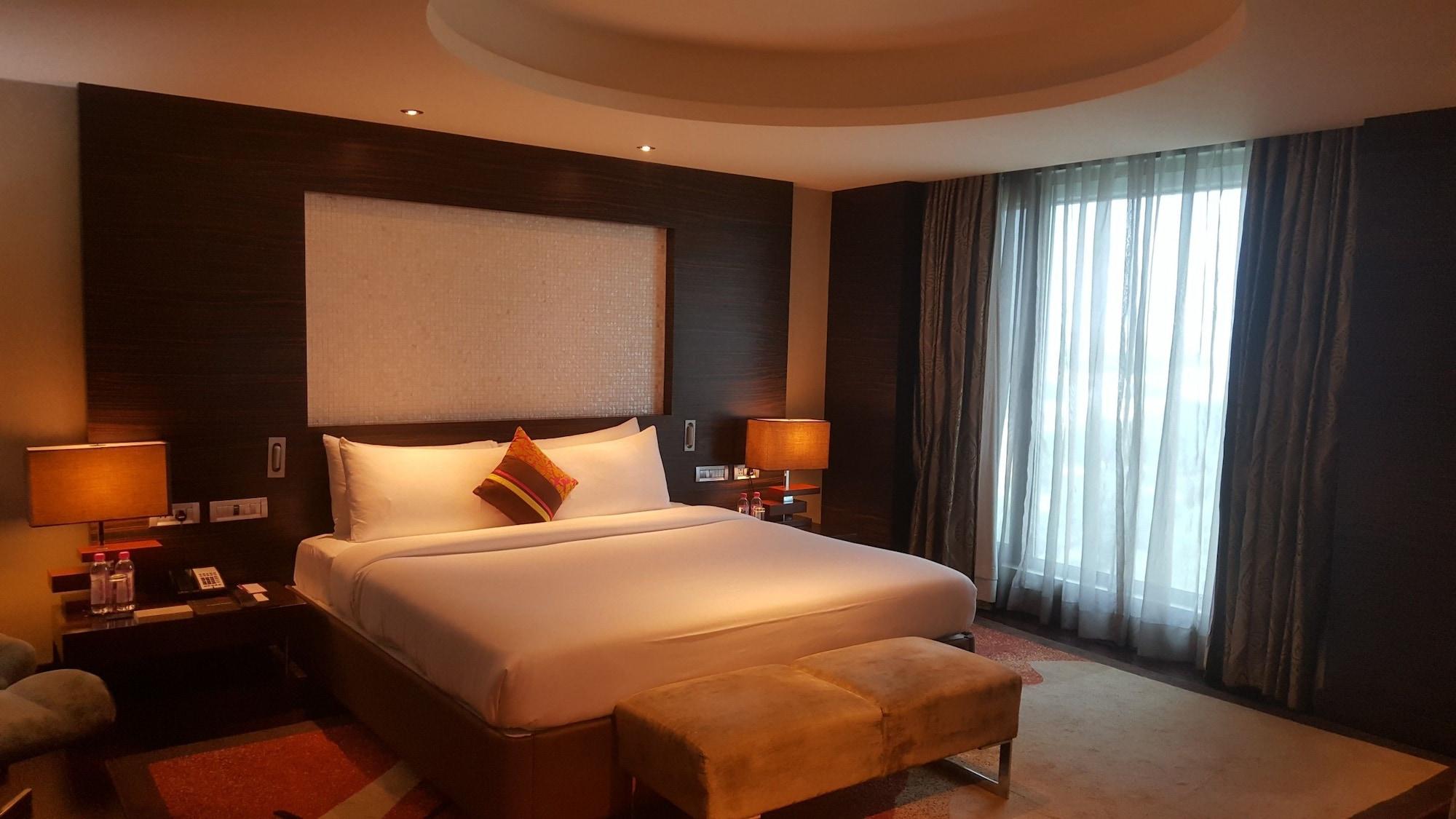 Vivanta Hyderabad, Begumpet Eksteriør billede A bedroom at the Taj Bengal
