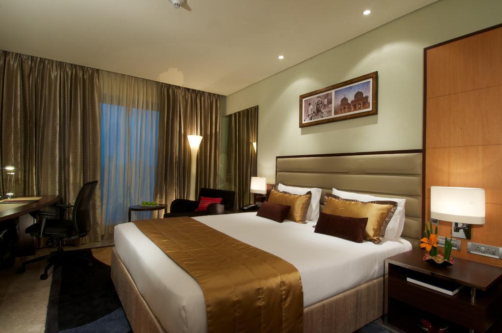 Vivanta Hyderabad, Begumpet Eksteriør billede A room at the Taj Bengal