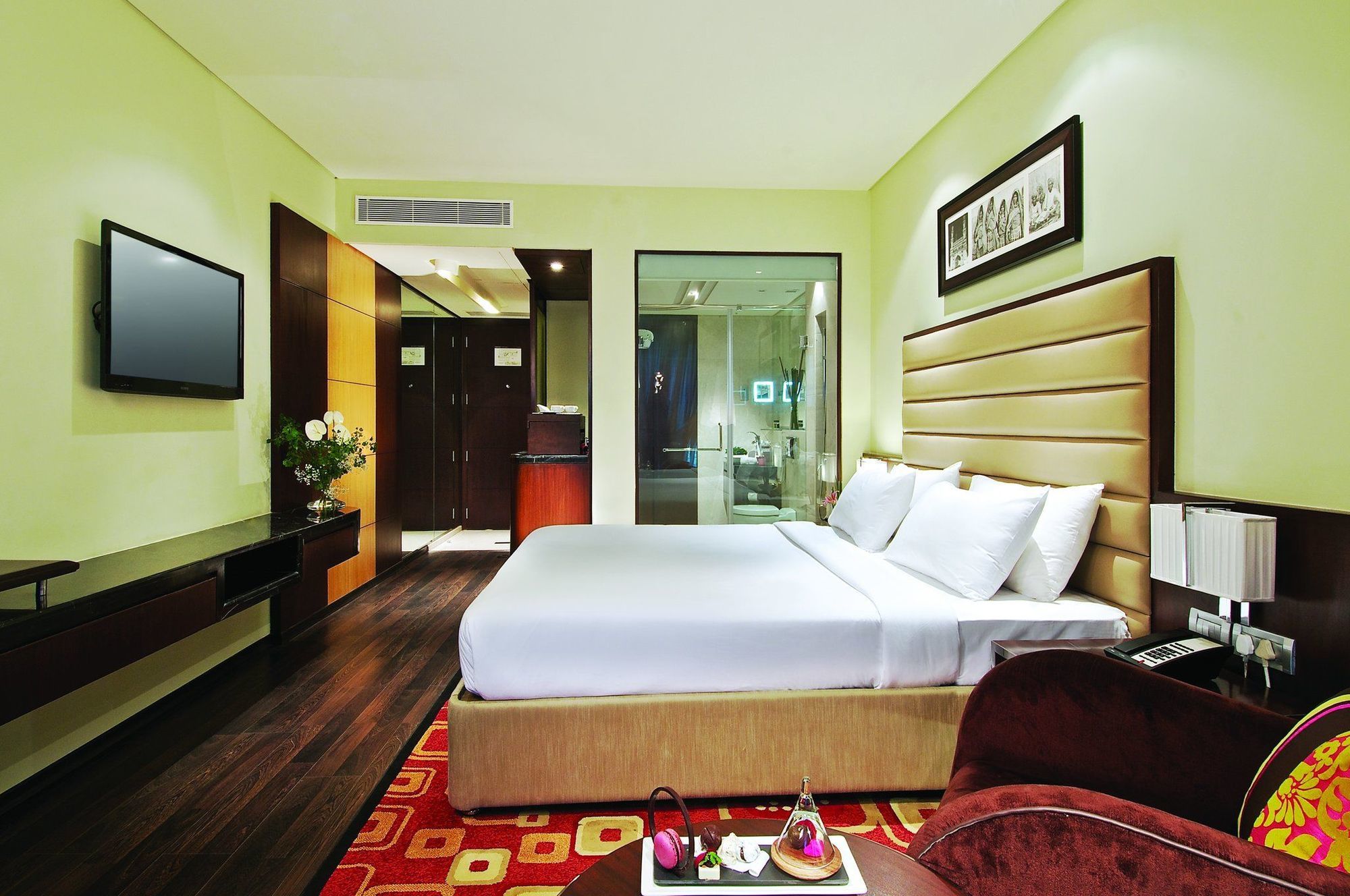 Vivanta Hyderabad, Begumpet Værelse billede